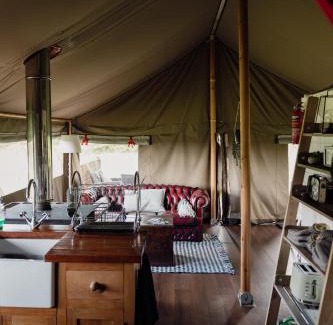 Llanvetherine Otro | Seven Hills Hideaway - Three Bedroom