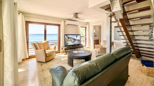 Northwest Point Casa | Seven Mile View Condo #1