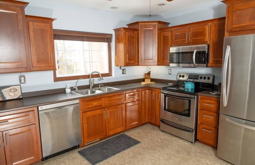 New Philadelphia Casa | Seven Oaks Estate Ohio