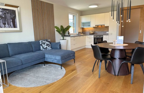 Seekirchen Markt Apartamento | "Seven" – Premium Apartments Seekirchen, Modern 2-Bedroom Apartment with Balcony