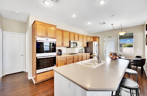 Henderson Casa | Seven Palms Stylish Home with Pool, Hot Tub,& Movie Room