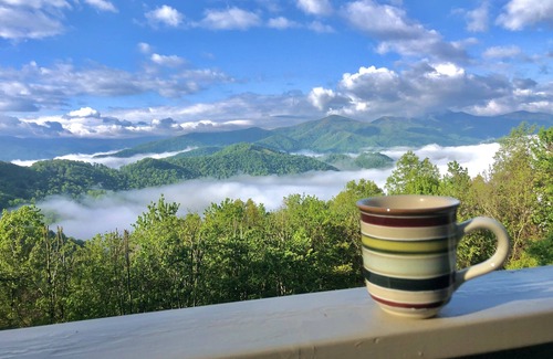 Waynesville Casa | The New Waynesville Gem * Vistas, tranquilo, privado *