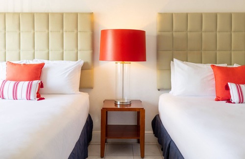Northeast Miami Hotel | Seven Seas Hotel