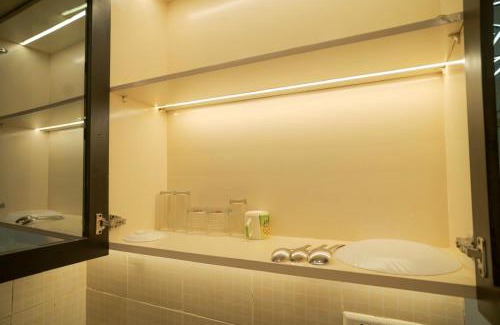 Gomti Nagar Apartamento | Seven Sky Hotel & Kitchen