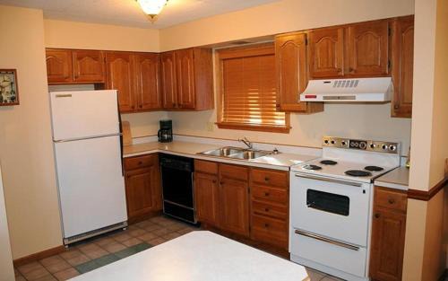 Seven Springs Apartamento | Seven Springs 2 Bedroom Standard Condo, Sleeps 10! condo