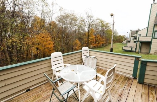 Seven Springs Condominio | Seven Springs 2 BR Deluxe Condo with Mountain Views by RedAwning - Save 10% on 3 Nights, 15% on 5 Nights!