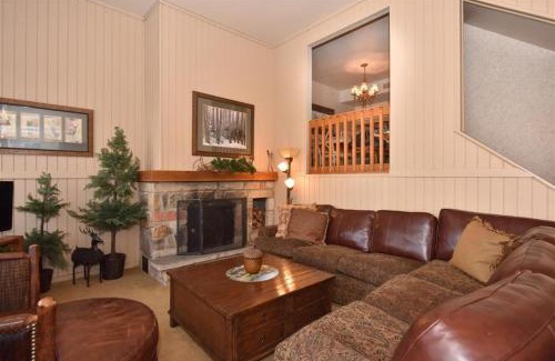 Seven Springs Apartamento | Seven Springs 3 Bedroom Standard Townhouse, Sleeps 11! condo