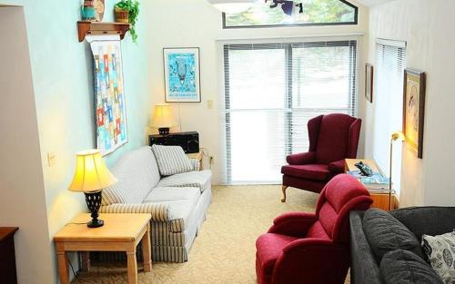 Seven Springs Apartamento | Seven Springs 3 Bedroom Standard Condo with Loft and Mountain Views! condo