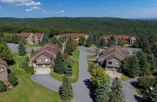 Seven Springs Condominio | Seven Springs 3 Bedrooms Premium Condo by RedAwning - Save 10% on 3 Nights, 15% on 5 Nights!