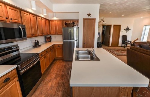 Seven Springs Condominio | Seven Springs 4 BR Premium Condo, Mountain Views! by RedAwning - Save 10% on 3 Nights, 15% on 5 Nights!