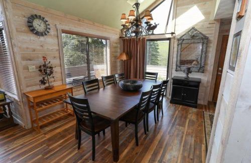 Seven Springs Apartamento | Seven Springs Sunridge 3 Bedrooms Premium Condo, Pet Friendly! condo
