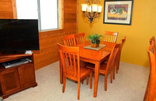 Seven Springs Apartamento | Seven Springs Sunridge 3 Bedroom Standard Condo with Loft, Ski-In Out condo
