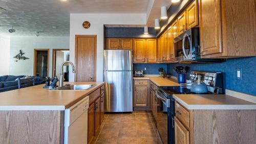 Seven Springs Apartamento | Seven Springs Woodridge 4 Bedroom Premium Condo, Deck with Mountain Views condo