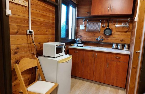 Yavne'el Chalet De Esquí | Seventh Heaven בקתת עץ זוגית מבודדת בלב מטע זיתים
