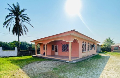 Tela Casa | Several Beaches nearby - Muchas playas cerca! Minutes to Tela Centre! Punta Sal