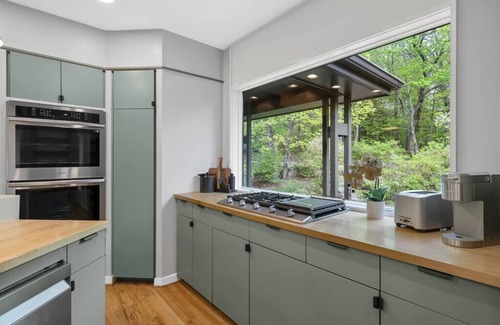 Saint Andrews Casa | Sewanee Woods Modern Luxe Escape