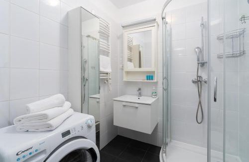 Bronowice Apartamento | Sewera Cozy Nest Apartment by BookingHost