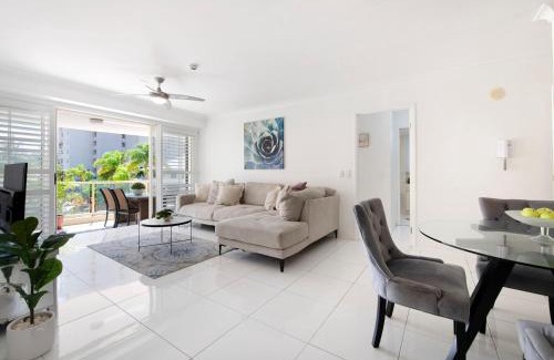 Main Beach Apartamento | Seychelles in Main Beach - 2 Bedroom Apartment - CoastHM