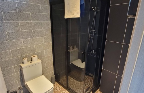 Edremit Hotel | Seyr-i Gümüşhan Otel