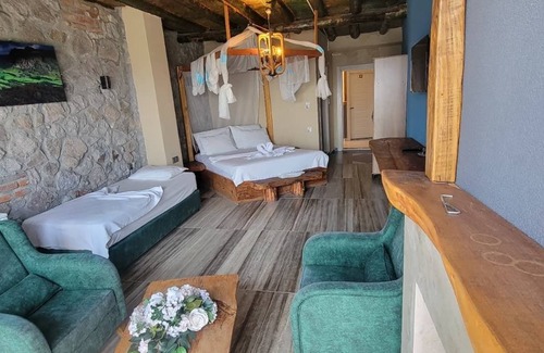 Edremit Hotel | Seyr-i Gümüşhan Otel