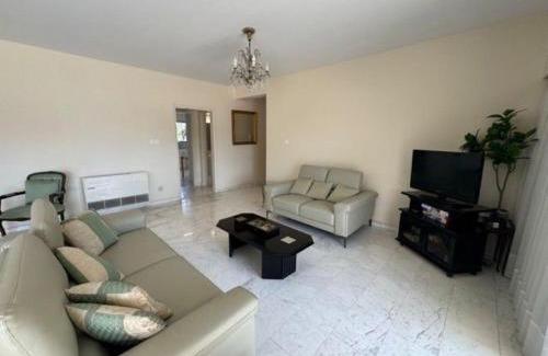Agios Athanasios Apartamento | Sfina Sea view apartment by Ezoria villas