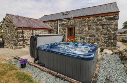Chwilog Casa | Sgubor