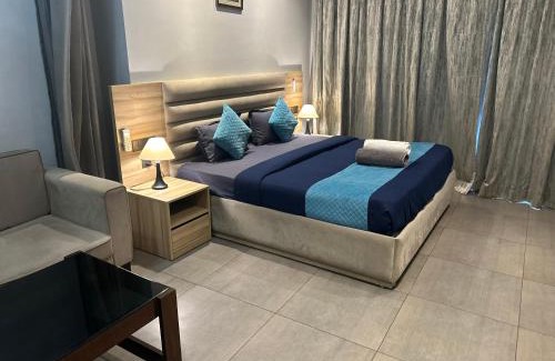 Noida Apartamento | SH Villa Supernova Spira Tower