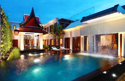 Mai Khao Villa | Villa de tres dormitorios frente a la playa con piscina