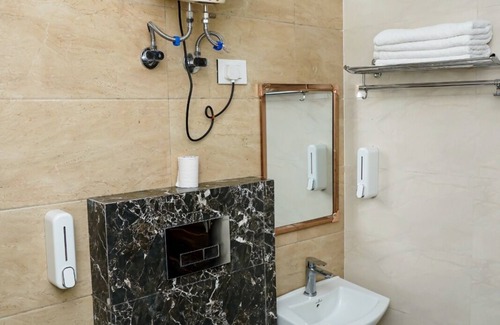 Sushant Lok Hotel | Shaan Stay