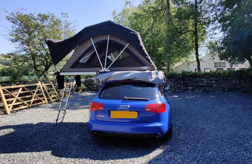 Hawkshead Otro | Shackleton Rooftop Tent Rental from ElectricExplorers