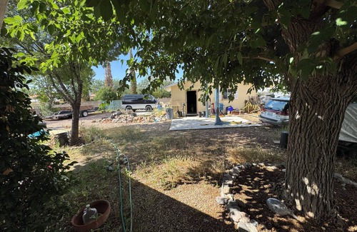 Kingman Casa | Shaded 2 bedrooms of a 3-bedroom house with WiFi, AC Less than a mile from Rt 66