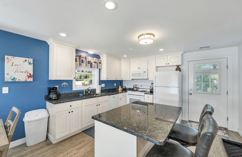 Lochmere Casa | Shades of Summer on Lake Winnisquam