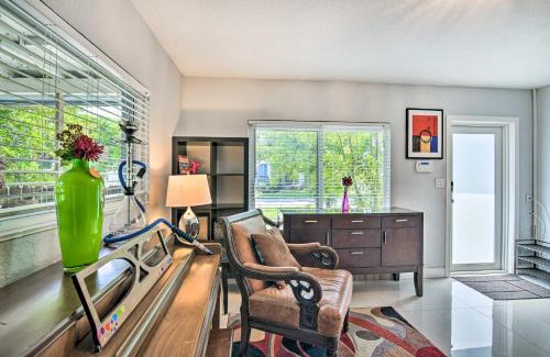 Croissant Park Casa | Shady and Eclectic Fort Lauderdale Dwelling with Yard!