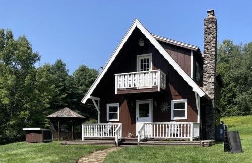 Livingston Manor Casa | Shady Fox Farm Catskills - Private Chalet on 5 Acres