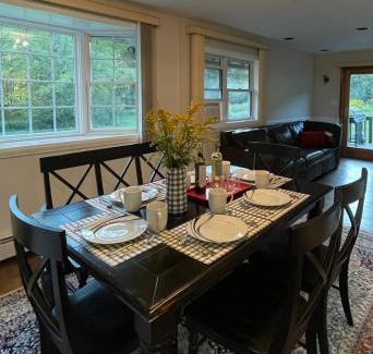Livingston Manor Casa | Shady Fox Farm Catskills - Private Chalet on 5 Acres