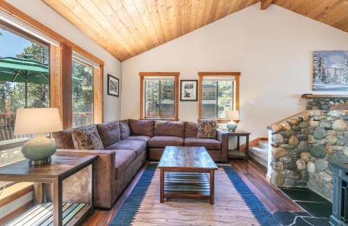 Truckee Casa | Shady Pines at Tahoe Donner- Serene Forest Retreat, 2 Gas Fireplaces, Sauna