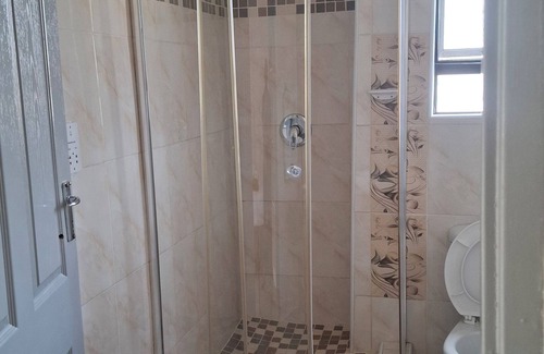 Kasane Casa | Shalakwe Hills-Inn Guesthouse