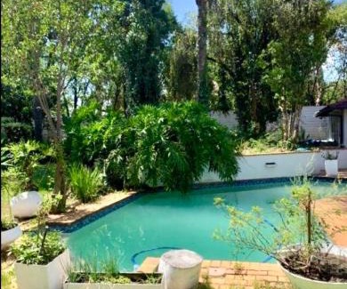Kareeberg Cama Y Desayuno | Shalom Shalom - Stylish New Stay in the Heart of Fourways