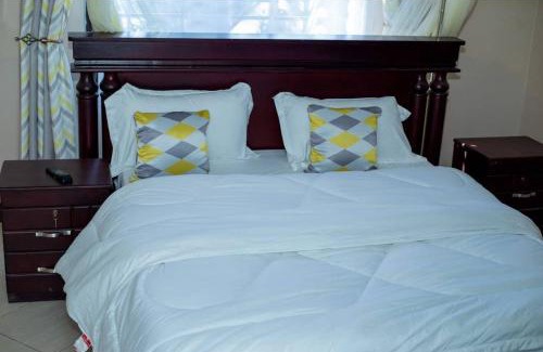 Entebbe Cama Y Desayuno | Shammah Palm Cottages