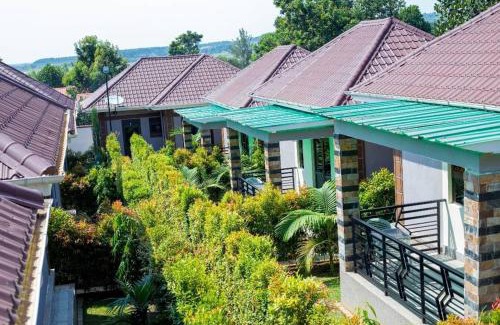 Entebbe Cama Y Desayuno | Shammah Palm Cottages