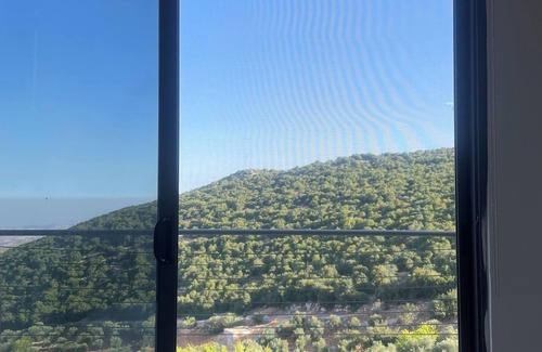 Ajloun Chalet De Esquí | Shams Farm is a cozy two-bedroom chalet, comfortable & perfect for relaxation
