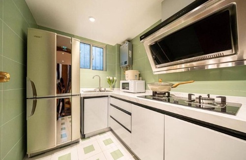 Jing'an Casa | Shanghai Hills& Well-time MCM Family B&B
