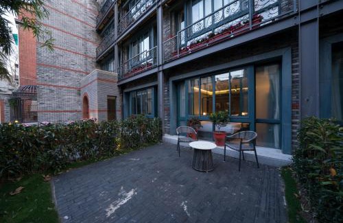 Huaihai Road Commercial Area Hotel | Shanghai Huaihai Mansion
