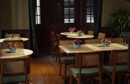 Huaihai Road Commercial Area Hotel | Shanghai Huaihai Mansion