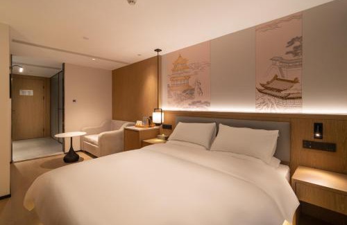 Downtown Shanghai Casa | Shanghai Qiyu Hotel, The Bund Yuyuan Branch
