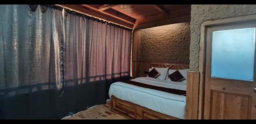 Mohal Cabina | Shantchit Yoga & Wellness Resort Kasol