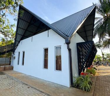 Anuradhapura Casa | Shanthi Villa Nuwarawewa