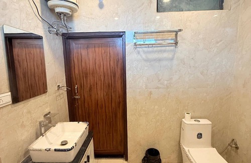 Mansarovar Hotel | Shanti Vilas Hotel