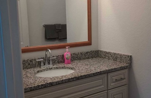 Tavares Condominio | Shantiniketan I 1 /2801 / 50 minutes to the Disney 2 mile to down town Tavares.