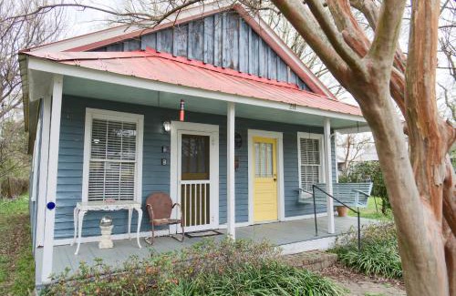 Natchez Casa | Shanty Bellum Too - 2b1b, Washer & Dryer, Full Kitchen